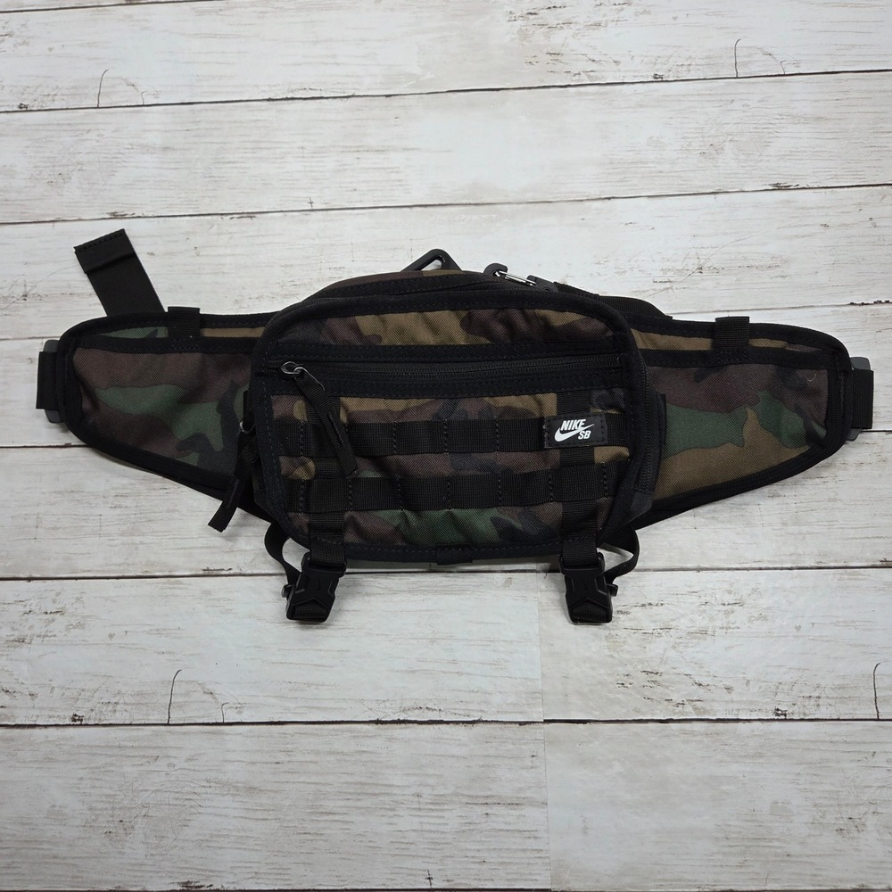 Nike SB Heritage Waistpack Camo Fanny Pack Unisex OS Woodland Camo CZ1865-010